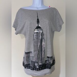 New Vintage tee metallic silver New York skyline graphic tee top shirt Y2K tee